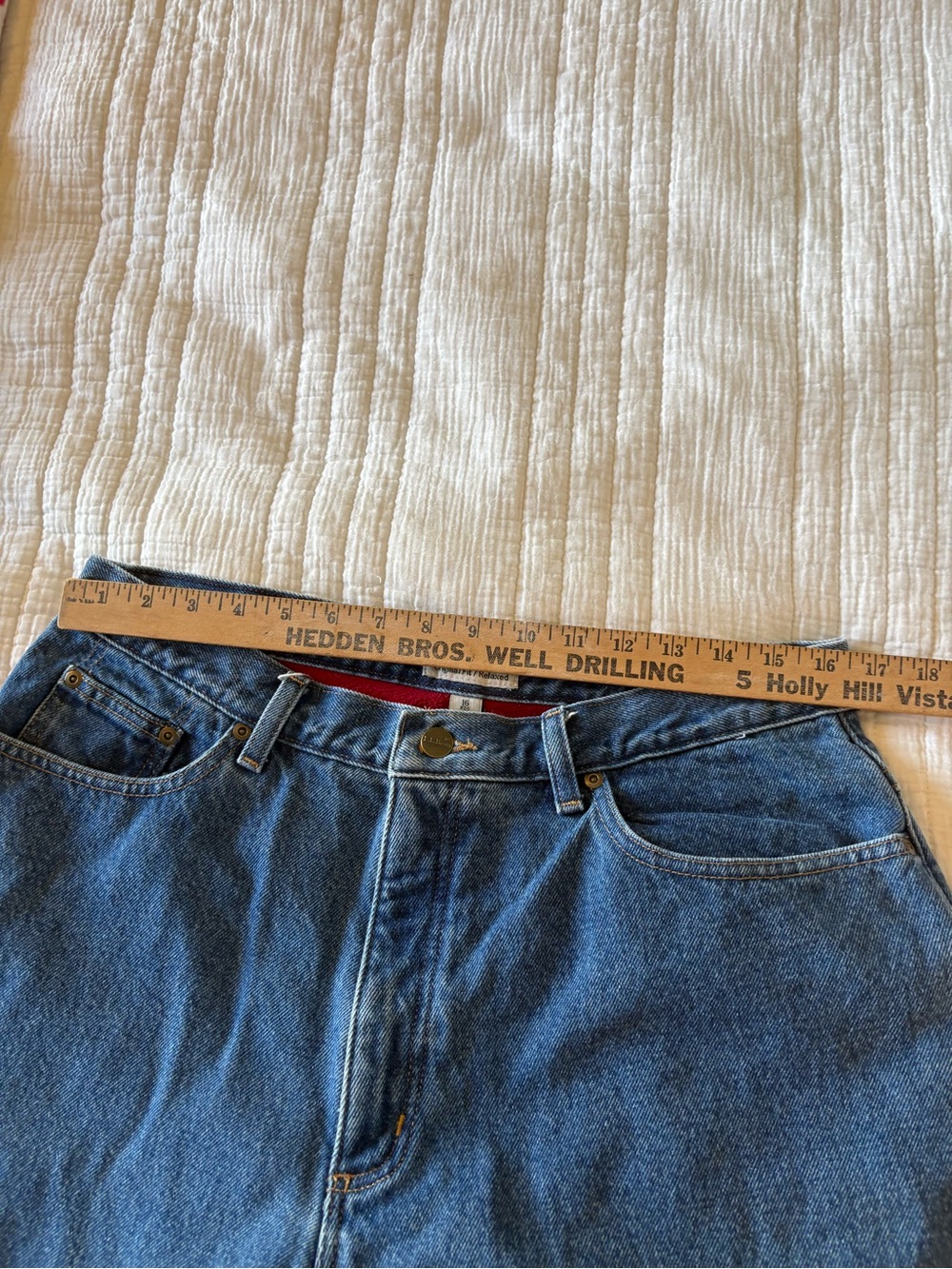L. L. Bean High-Rise Original Fit Relaxed Leg Fleece-Lined Jeans. Size 16. - Picture 6 of 11